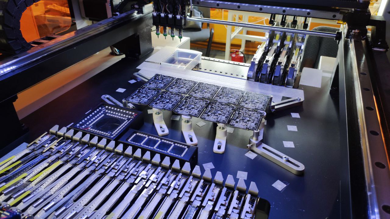 SMD component placement on auto-pick machine