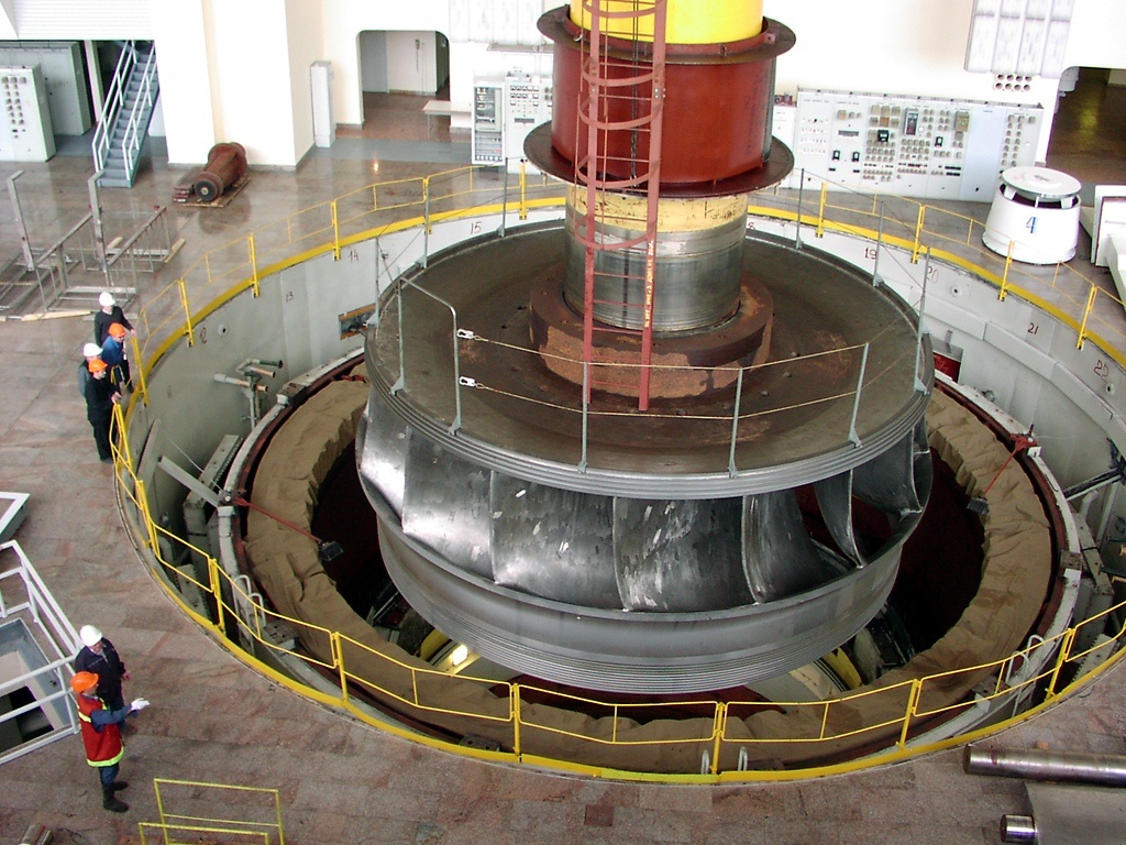 Working wheel and shaft during maintenance