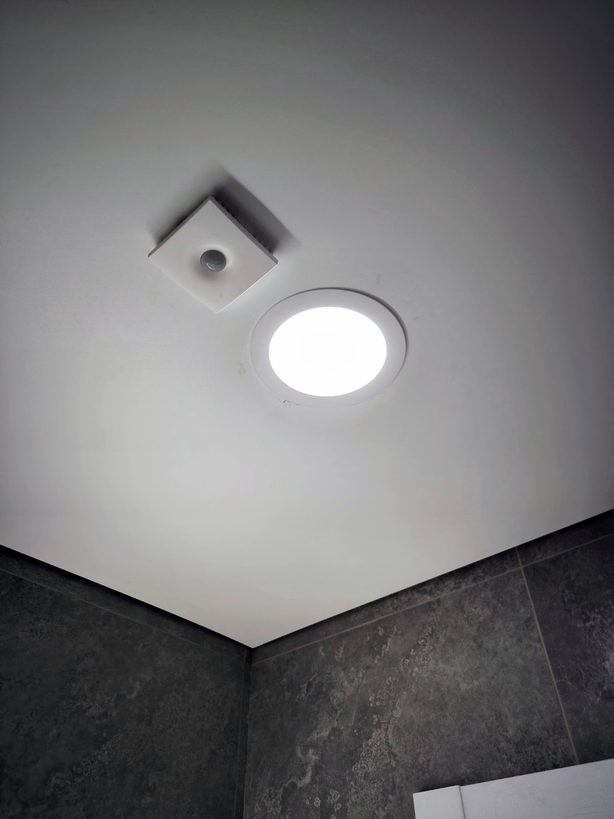 WB-MSW sensor in bathroom