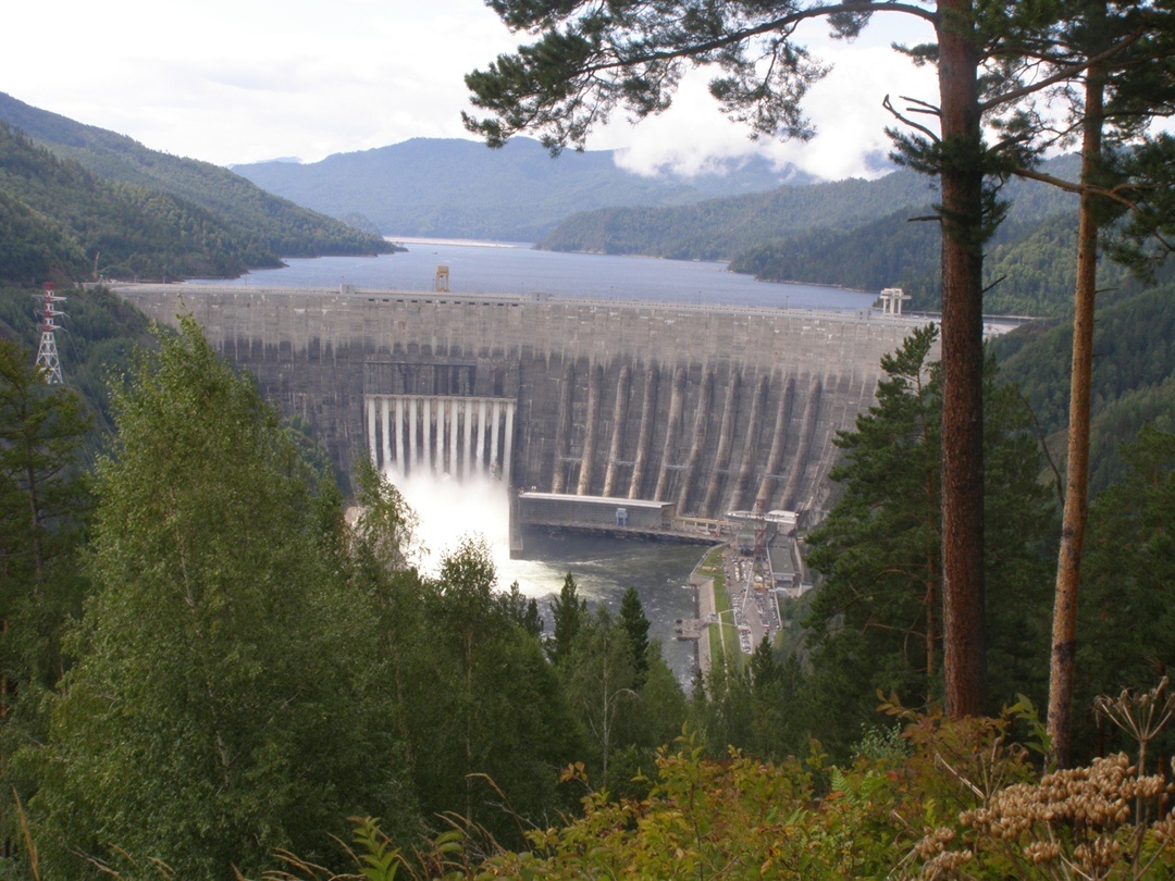 Distant views show minimal visible damage