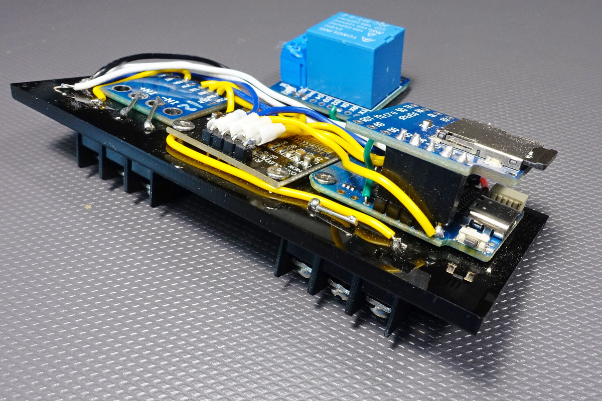 Illustration for A DIY Battery Capacity Tester for the People