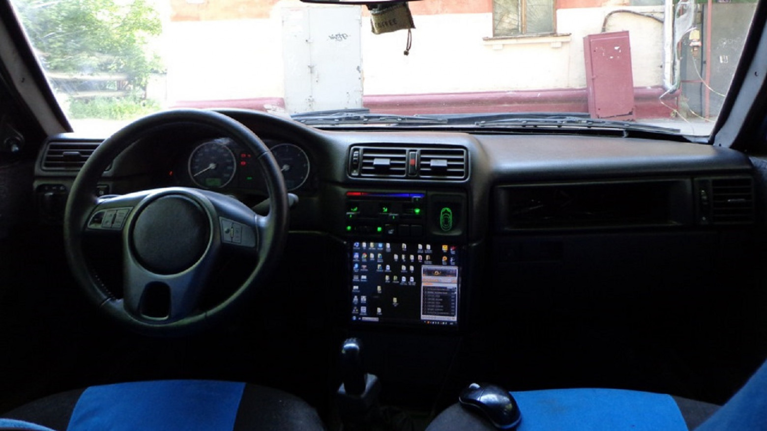 Opel Astra H dashboard with GID