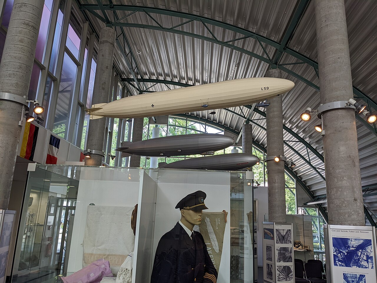 Модель L-59 в музее истории цеппелинов в Ной-Изенбурге, Гессен