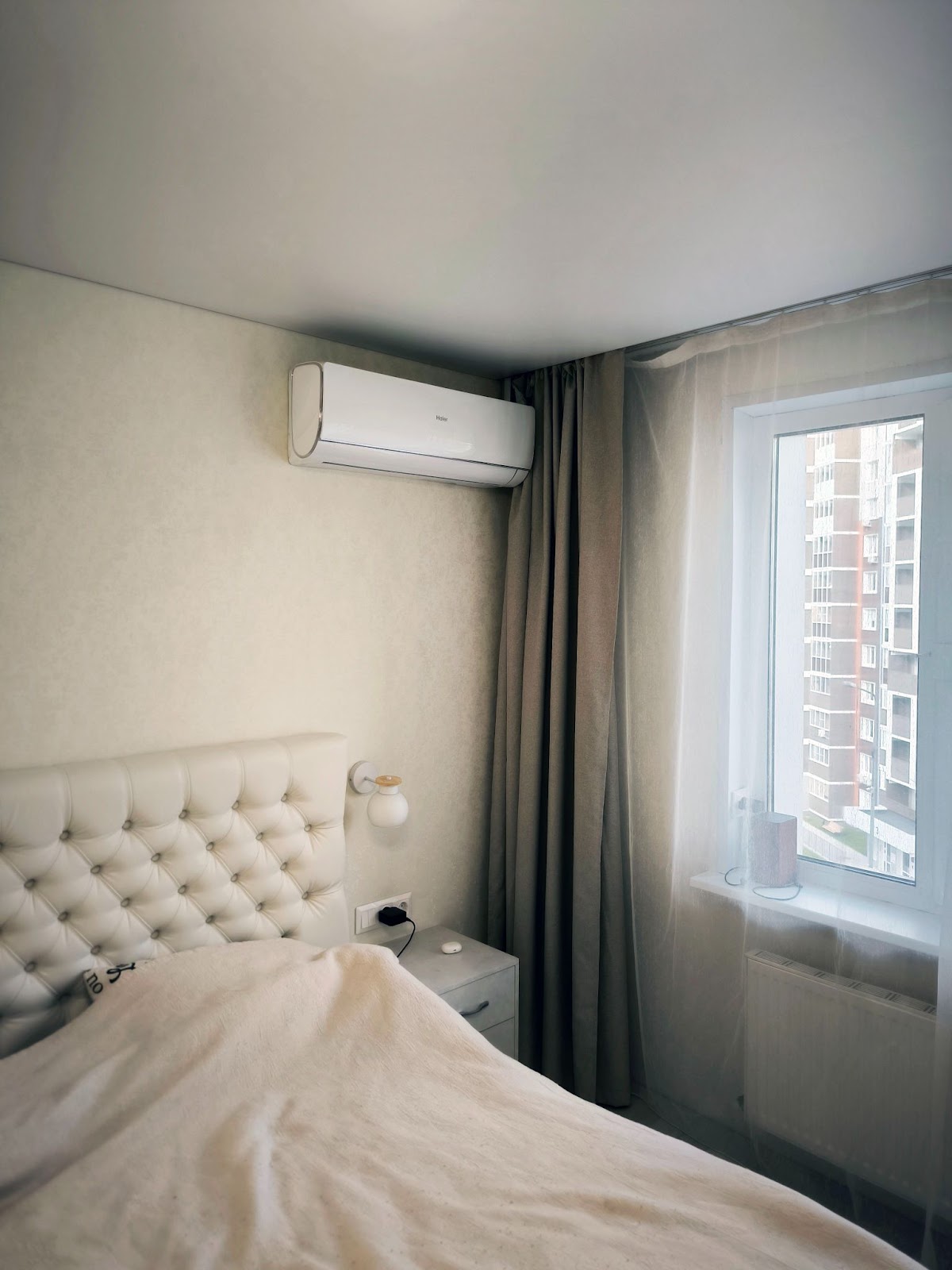Bedroom air conditioner