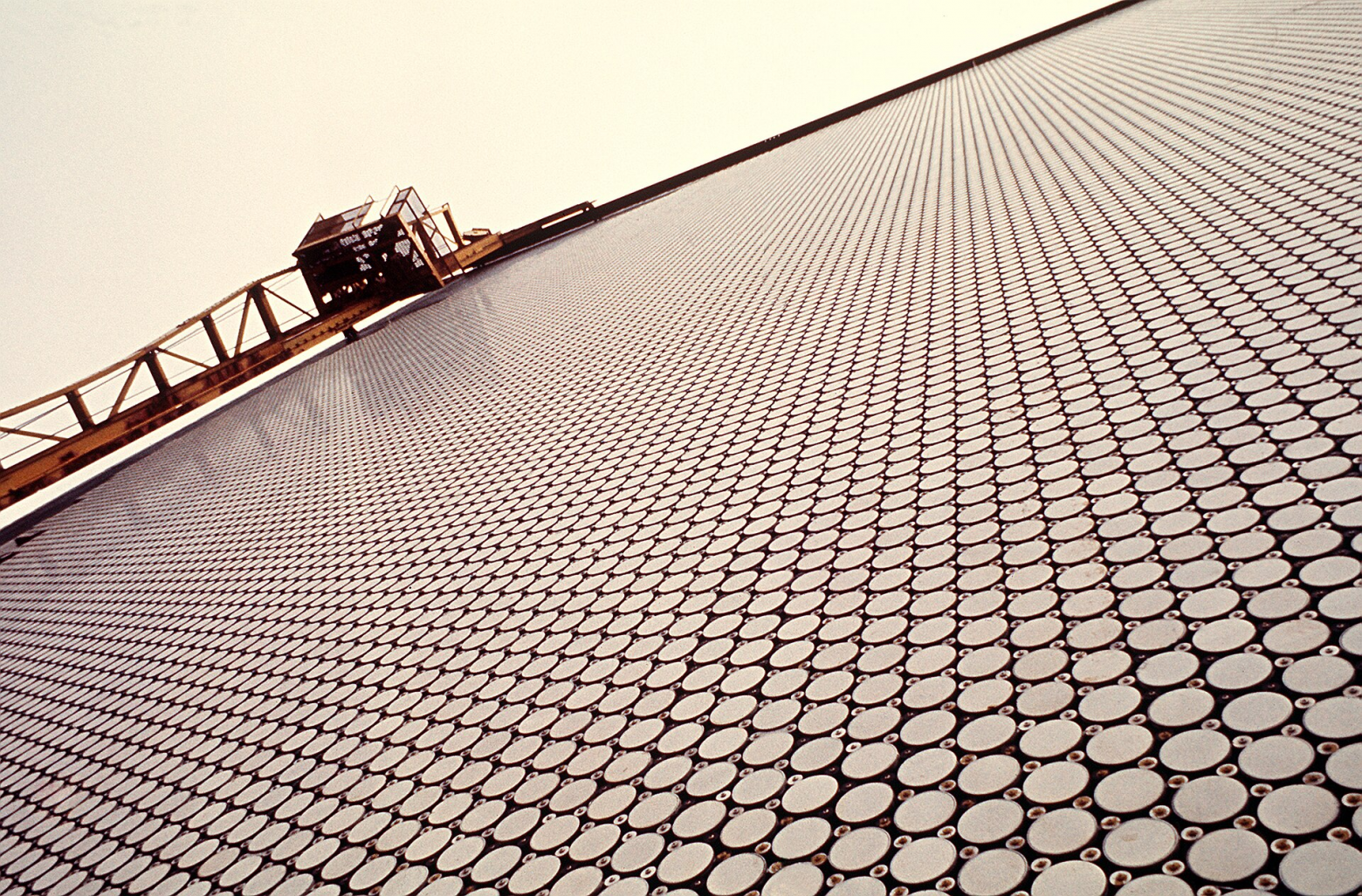 Passive antenna array AN/FPS-108