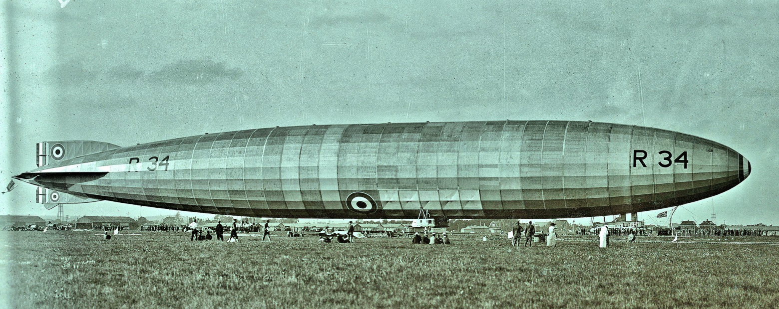 Один из немногих британских дирижаблей жёсткой конструкции R34 был основан на опыте изучения трофейного немецкого «Цеппелина»