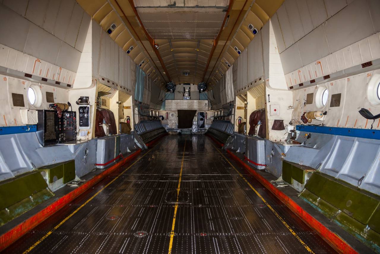 Cargo interior